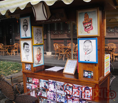 《現(xiàn)場(chǎng)繪制漫畫》